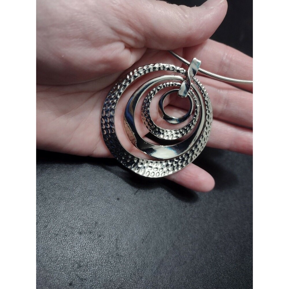 Erica Lyons silver tone necklace circles in circles